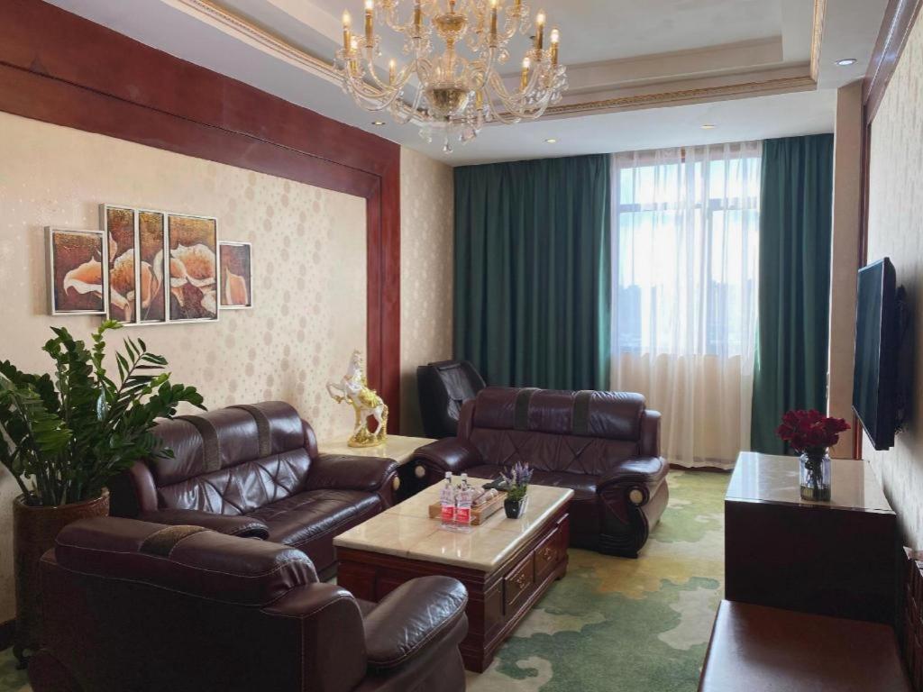Shenzhen Kai Long International Hotel Exterior photo